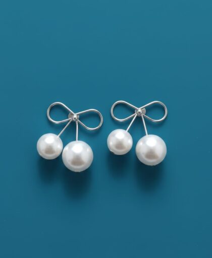 Pearl Stud Earring